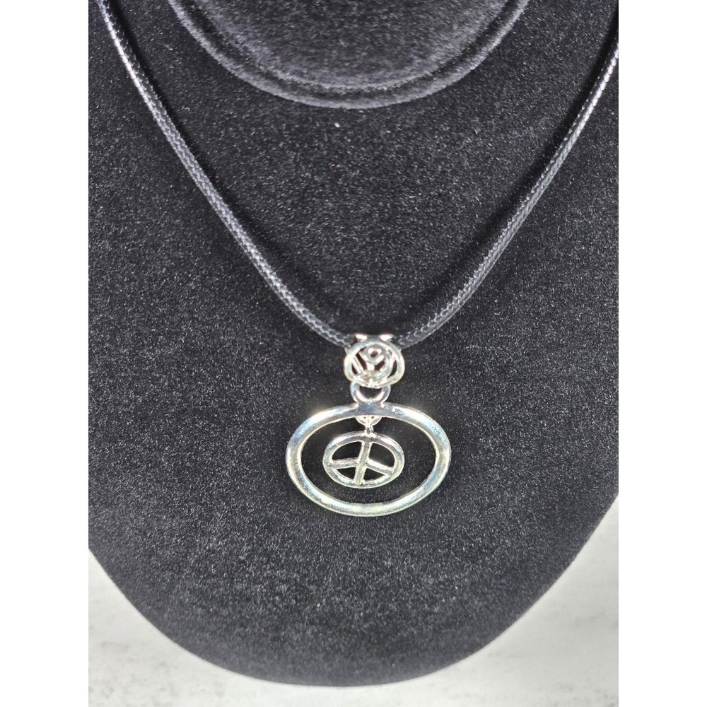 Vintage Peace Symbol Pendant Necklace Silver Tone Boho Jewelry - Picture 7 of 9